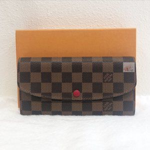SOLD LOUIS VUITTON Damier Ebene Emilie Wallet